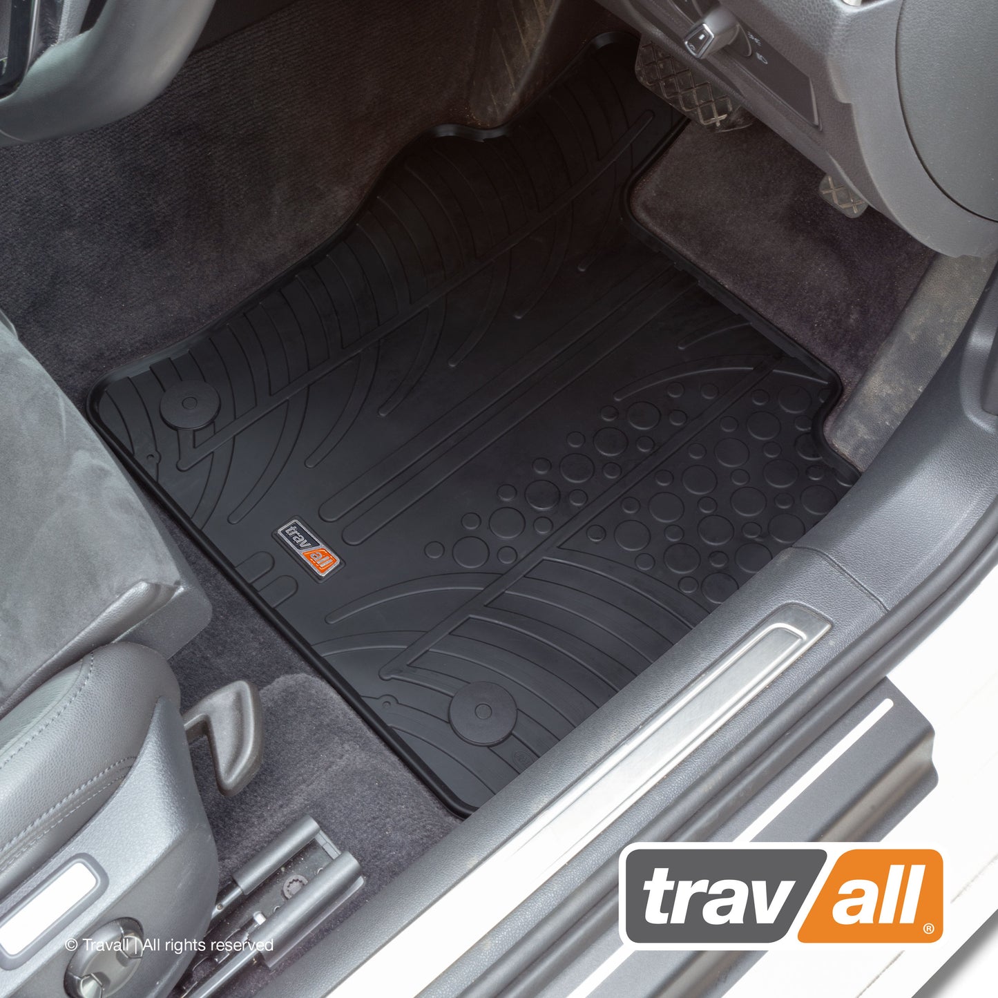 VOLKSWAGEN PASSAT 2014-CURRENT and Passat ALLTRACK 2014-CURRENT Rubber Car Mats Set (4 Mats)