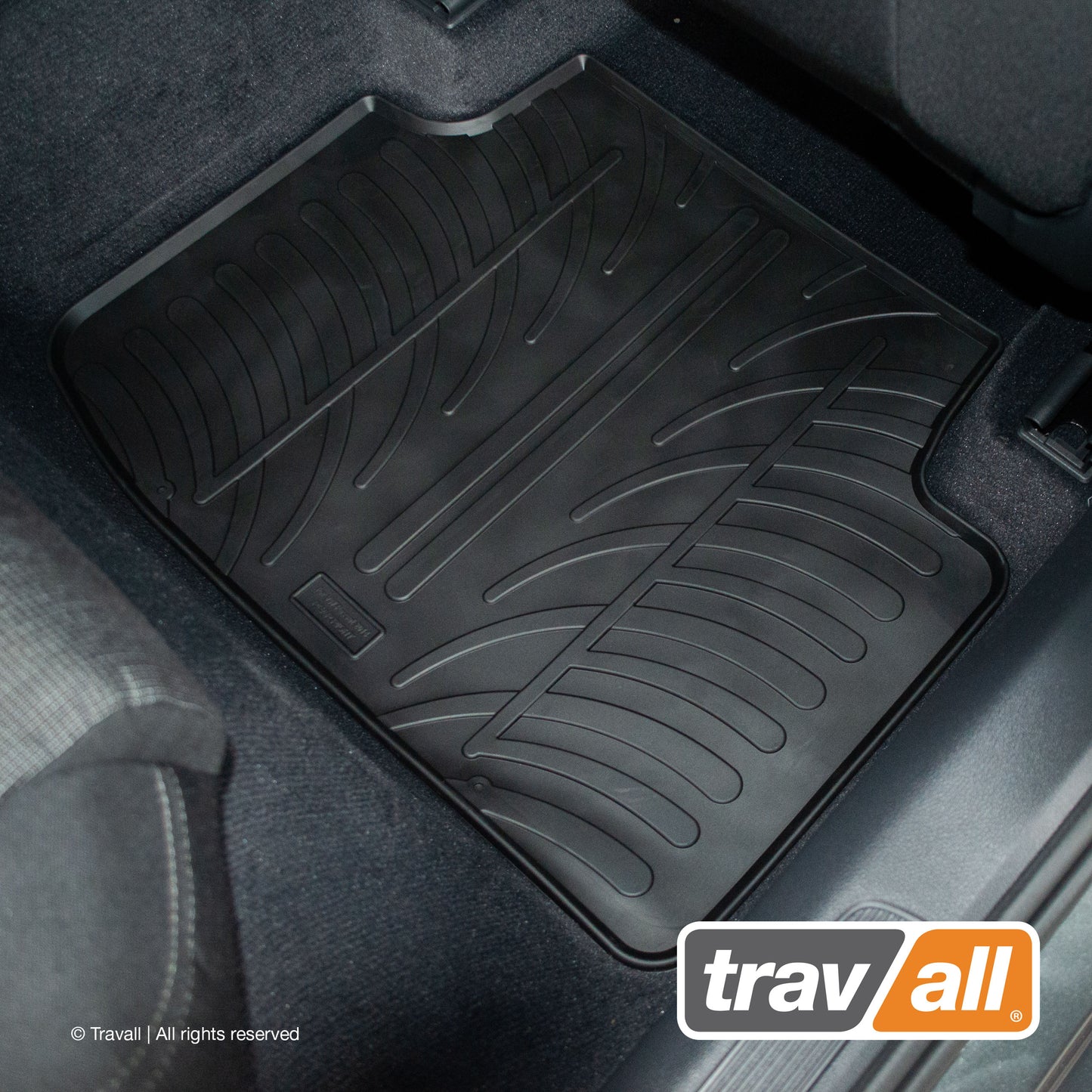 VOLKSWAGEN PASSAT 2014-CURRENT and Passat ALLTRACK 2014-CURRENT Rubber Car Mats Set (4 Mats)