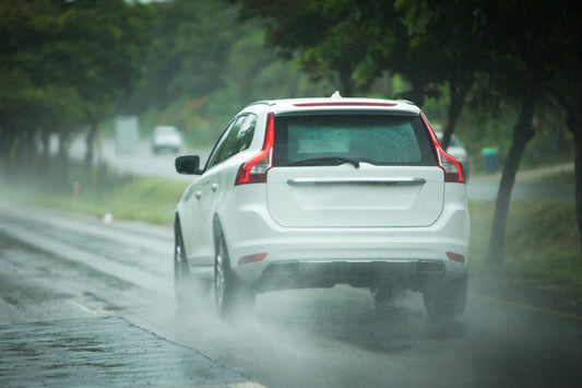 Driving Safely in the Rain: Top Tips for a Smooth Ride